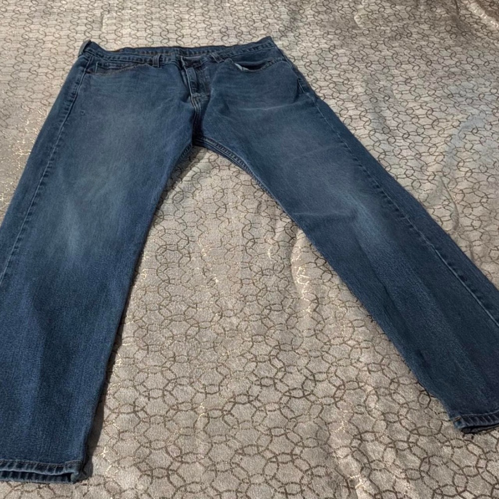 'Men's Levi's 505 blue jeans #denim #classic